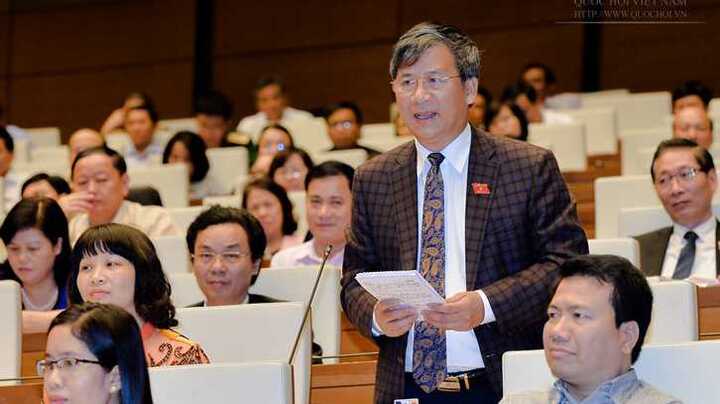 Gần 200.000 cử nhân thất nghiệp: Bộ trưởng GD-ĐT nói gì?