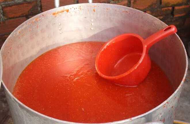 Rợn người dùng hóa chất không nguồn gốc làm sa tế, sốt lẩu Thái