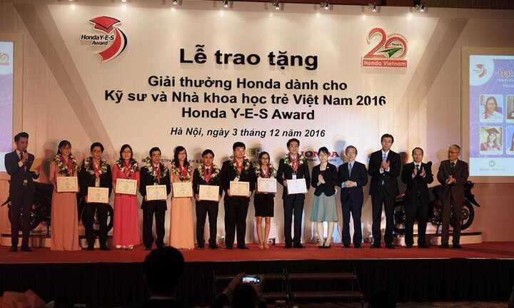 10 nhà khoa học trẻ Việt Nam nhận giải thưởng hơn 30.000 USD