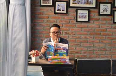 Thầy giáo 8X nổi tiếng bật mí chiến thuật hình thành nhân cách học sinh qua môn Văn