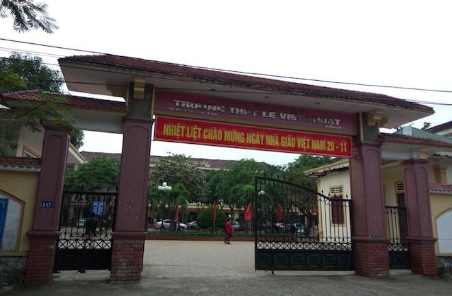 Nữ giám thị Nghệ An cho học sinh giỏi chép bài bị kỷ luật