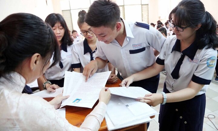 Hàng loạt thí sinh mắc sai sót sau 2 ngày đăng ký thi THPT Quốc gia 2017