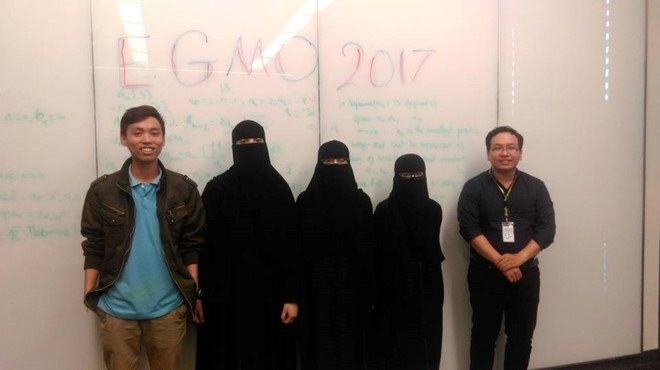 9X Việt đoạt 2 HCV Olympic dạy Toán cho học sinh giỏi thi quốc tế tại Ả rập