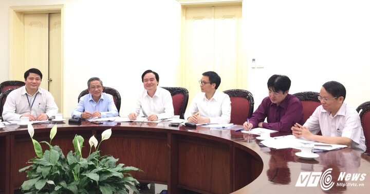 Phó Thủ tướng Vũ Đức Đam: 'Làm chương trình, SGK mới khẩn trương nhưng phải chắc chắn'