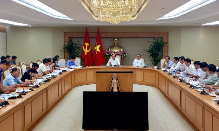 Thủ tướng phê bình 13 Bộ trưởng, Chủ tịch tỉnh