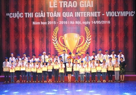 Ngừng các cuộc thi qua mạng: 'Đừng đẽo cày giữa đường'