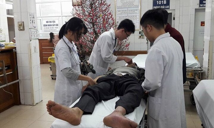 Hơn 2.000 người nhập viện vì đánh nhau ngày Tết: ‘Đạo đức xuống cấp, đồng tiền lên ngôi’