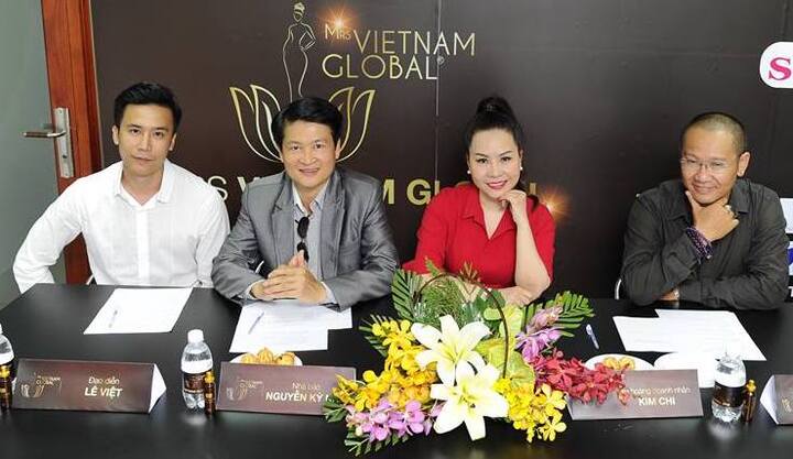 Thí sinh Hoa hậu Quý bà người Việt toàn cầu học nghệ thuật giao tiếp