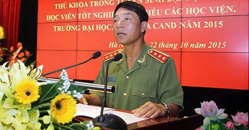 Trình Chủ tịch nước giáng cấp từ Thượng tướng xuống Trung tướng đối với ông Trần Việt Tân