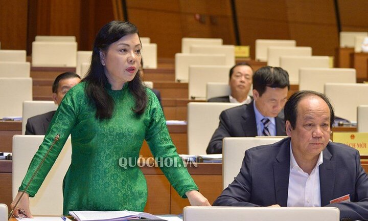 Bộ trưởng Y tế: Một dược sĩ cho nhiều nơi thuê bằng