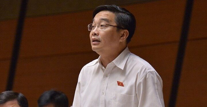 ĐBQH: Một bao cát bỏ trong hẻm cũng nhìn thấy mà nhà cao tầng, biệt phủ trái phép nhan nhản không ai thấy