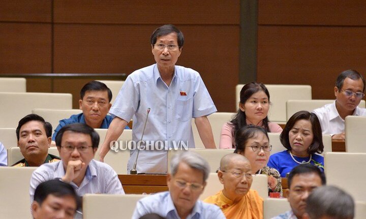 Đại biểu Quốc hội: Dân có phải trả tiền oan cho 222 năm thu phí của 61 dự án BOT không?