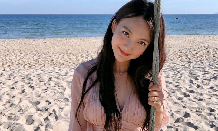 Ngỡ ngàng nhan sắc hotgirl du học nổi tiếng Hà thành