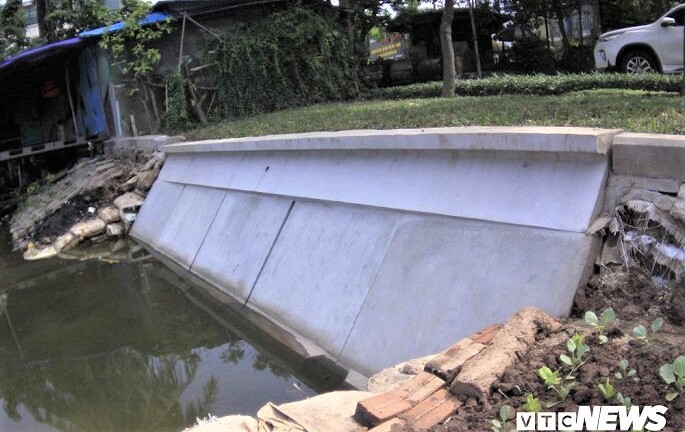 Ảnh: Khối bê tông đúc sẵn nặng 2,5 tấn để kè Hồ Gươm có gì đặc biệt?