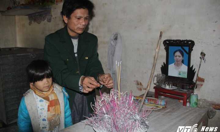 Tương lai mờ mịt của 2 đứa trẻ khi mẹ chết, bố nguy kịch vì u não