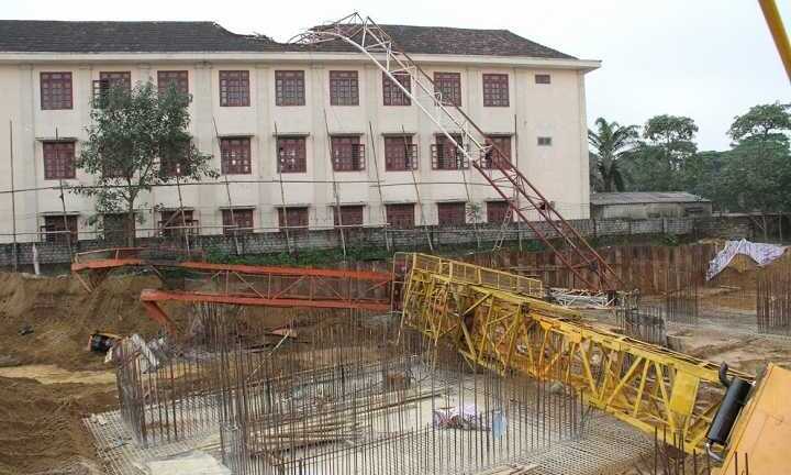 Cần cẩu đổ sập đè chết nam sinh: Khởi tố Giám đốc Công ty Trường Thành