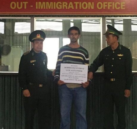 Bắt người nước ngoài 'cuỗm' 1,7 tỷ đồng của người dân tại Hà Nội