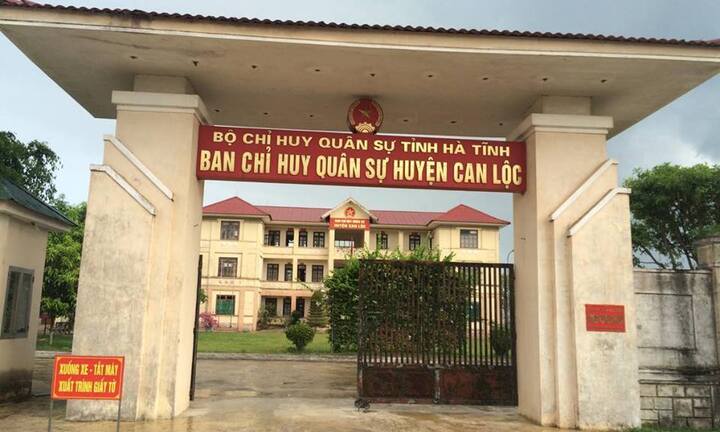 Cán bộ quân sự huyện lừa chạy việc để ‘cuỗm’ hơn 8 tỷ đồng