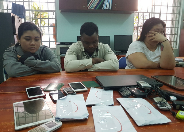 Trai Tây giăng bẫy tình, lừa hàng loạt phụ nữ qua Facebook