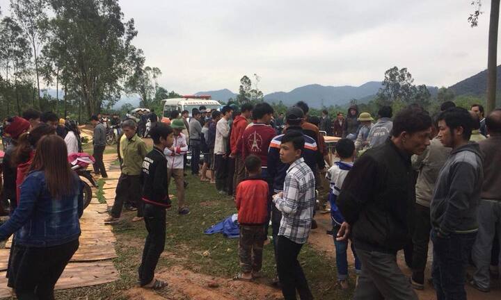 Va chạm xe tải, mẹ chồng chết thảm, con dâu nhập viện