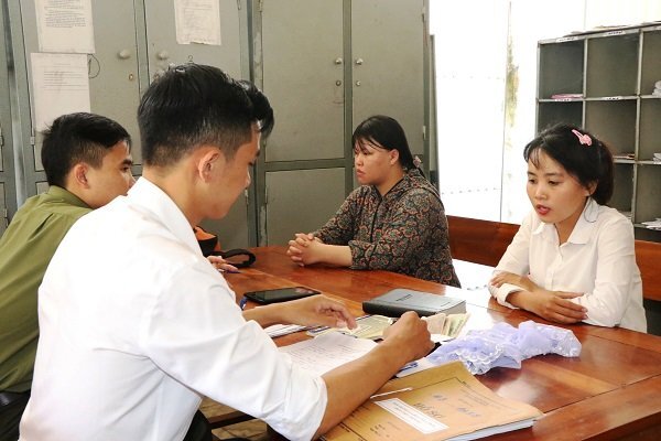 Công an làm việc với 2 người phụ nữ dụ dỗ dân theo 'Hội Thánh Của Đức Chúa Trời' ở Hà Tĩnh