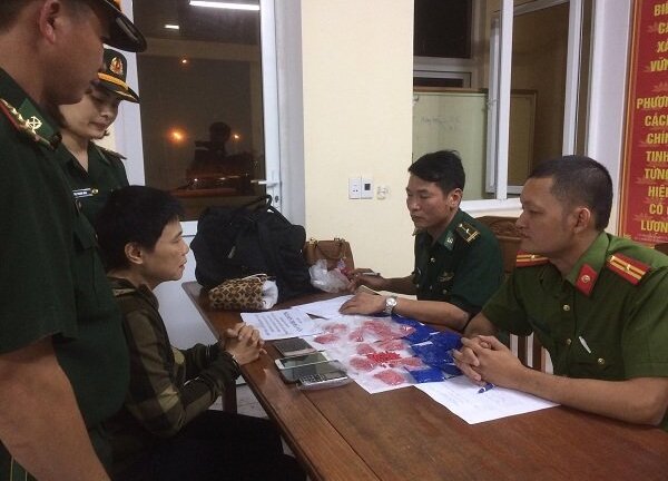 Bắt giữ người phụ nữ vận chuyển gần 5.000 viên ma túy tổng hợp