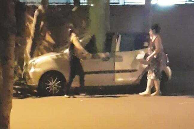 Kiểm điểm Phó giám đốc, thủ quỹ tuồn sữa hết hạn ra ngoài