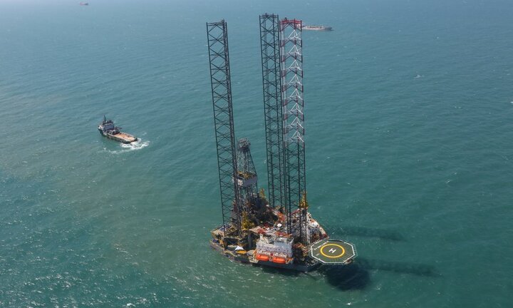 Gần một nửa giàn khoan phải nằm chờ, PVD vẫn tìm ra 'ánh sáng cuối đường hầm'