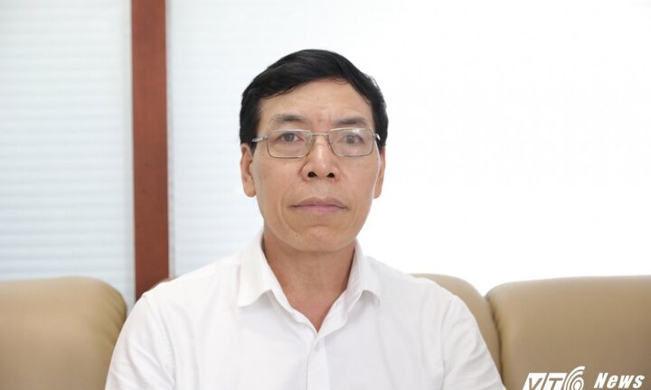 Cuộc chiến taxi truyền thống và Uber, Grab: 'Không phải do cạnh tranh miếng cơm manh áo'