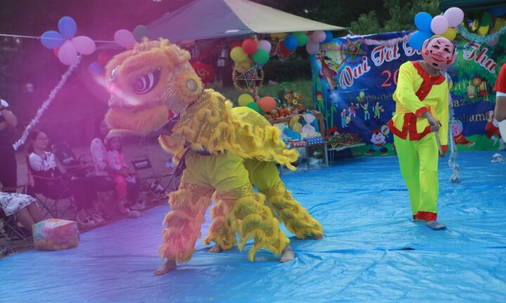 Người Việt ở Nhật Bản tổ chức Tết Trung thu cho trẻ nhỏ xa quê