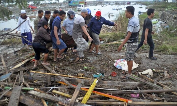 Rút cảnh báo sóng thần trong thảm họa khiến 384 người chết, cơ quan khí tượng Indonesia bị chỉ trích