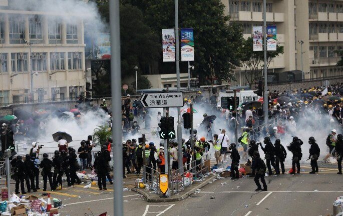 Trung Quốc triệu tập đặc phái viên Mỹ vì dự luật dẫn độ Hong Kong