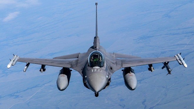 Trung Quốc dọa trừng phạt các công ty Mỹ bán tiêm kích F-16 cho Đài Loan