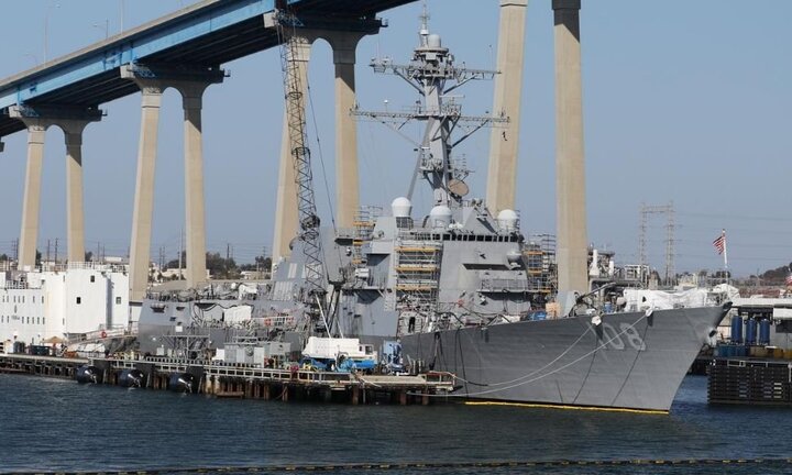 Tàu khu trục Mỹ di chuyển vào Biển Đông