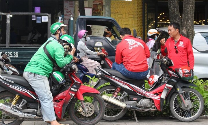 Cuộc chiến 'kẻ tám lạng, người nửa cân' của Go-Viet và Grab