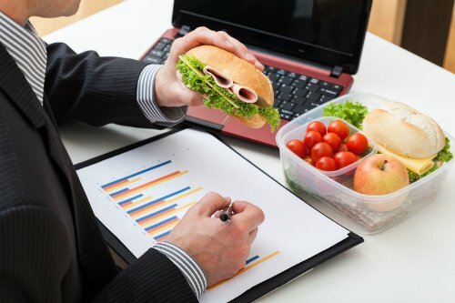 Tiết lộ 4 thứ tiết kiệm của các triệu phú