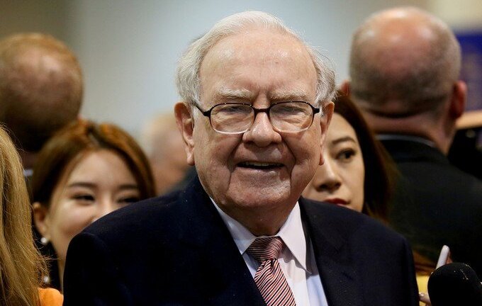Huyền thoại đầu tư Warren Buffett tiết lộ 12 bí quyết trở thành tỷ phú