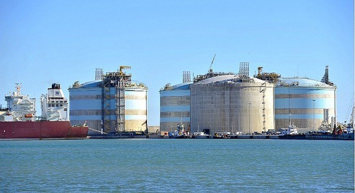 Việt Nam nhập phần lớn khí hóa lỏng từ Trung Quốc