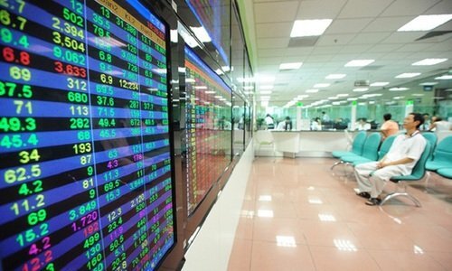 Nối dài sắc xanh, VN-Index lên 1.011 điểm
