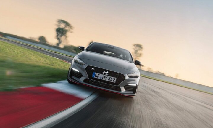 Lộ hình ảnh Hyundai i30 Fastback N 2019 trước khi ra mắt tại triển lãm ô tô Paris