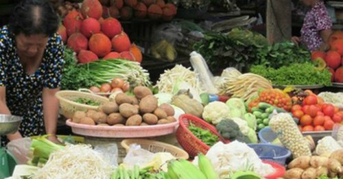 Rau xanh TP.HCM tăng chóng mặt, 60.000 đồng/kg súp lơ