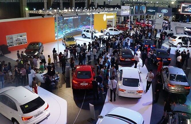 Bùng nổ xe nhập khẩu miễn thuế dịp cuối năm