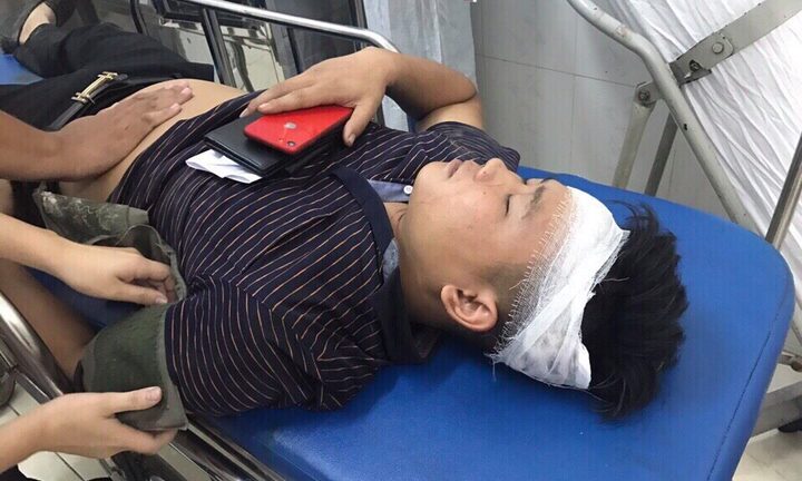Đi phát cỏ rừng thuê, người đàn ông bị đánh trọng thương