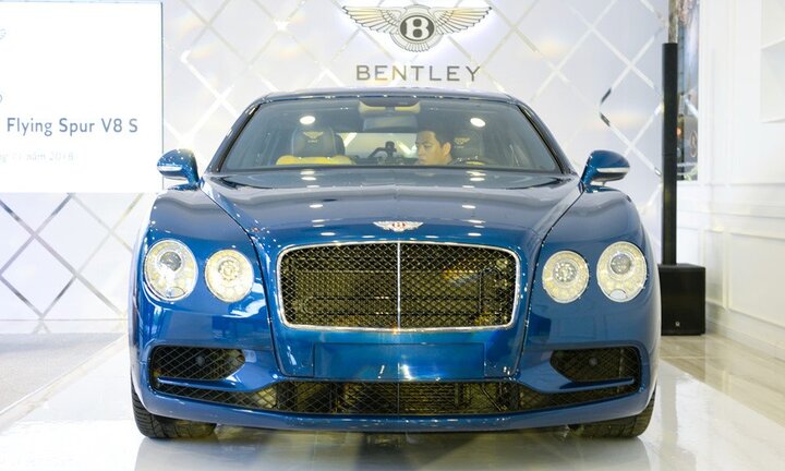 Chiêm ngưỡng Bentley Flying Spur V8 S giá hơn 16,8 tỷ đồng tại Việt Nam