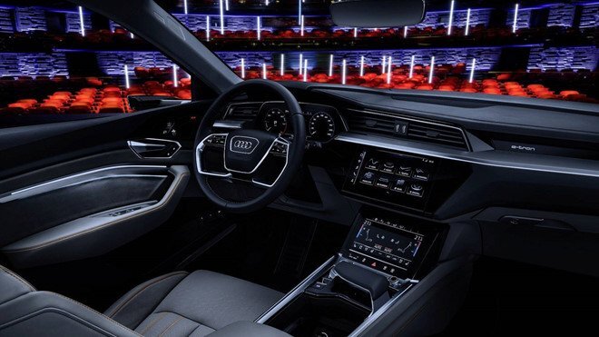Audi bán ô tô điện tiên tiến nhất với giá hơn 100.000 USD tại Anh