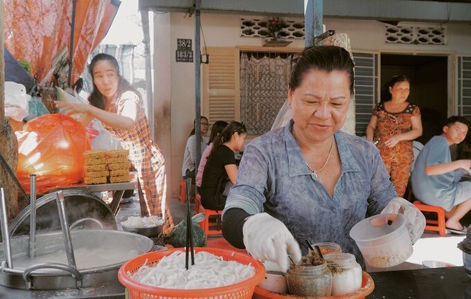 Tô mì 60.000 đồng, muốn ăn phải đợi một tiếng