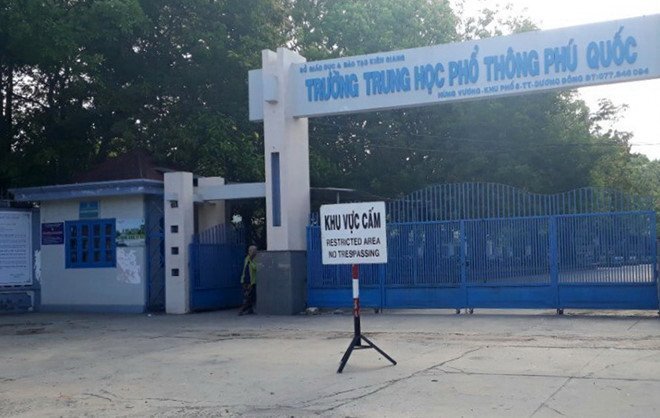 Phát hiện đề thi bị lộ ở trường THPT Phú Quốc từ học sinh chia sẻ thông tin trên Facebook