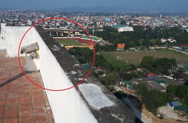 Nghi vấn có người làm rơi gạch khiến bé trai 3 tuổi thiệt mạng