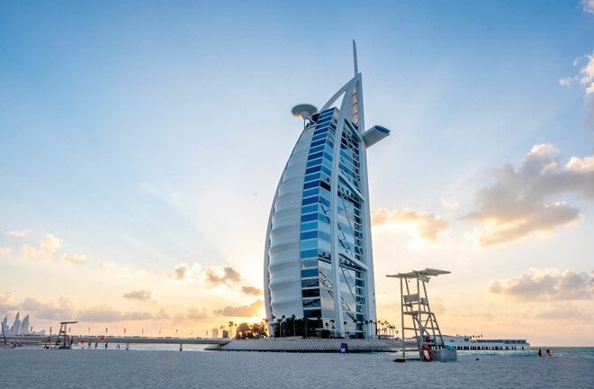 Nhà hàng trong khách sạn xa xỉ bậc nhất Dubai có gì đặc biệt?