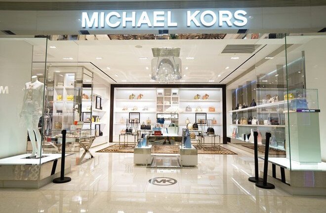 Michael Kors đổi tên sau khi hoàn tất mua lại Versace